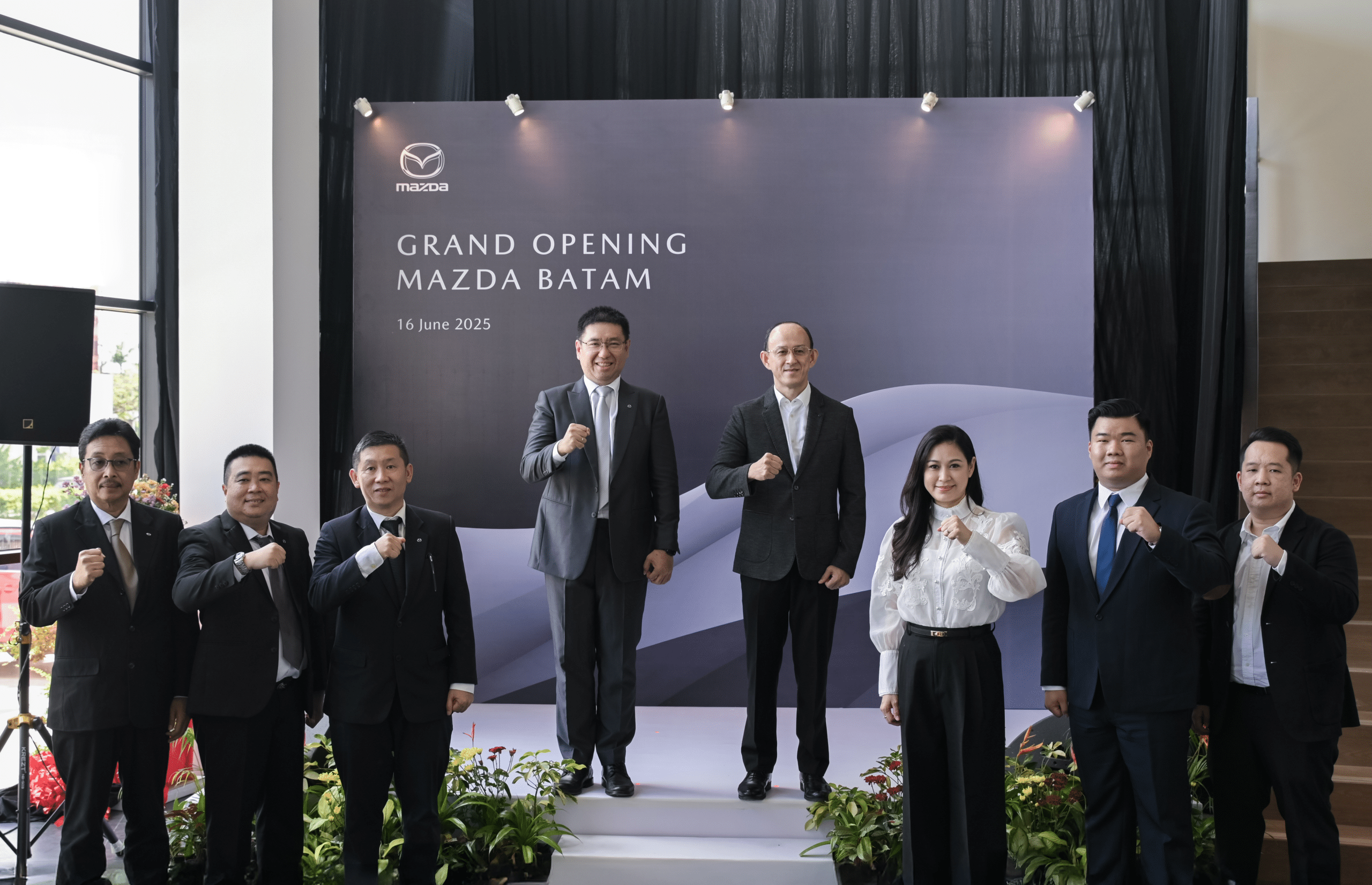  Mazda Batam