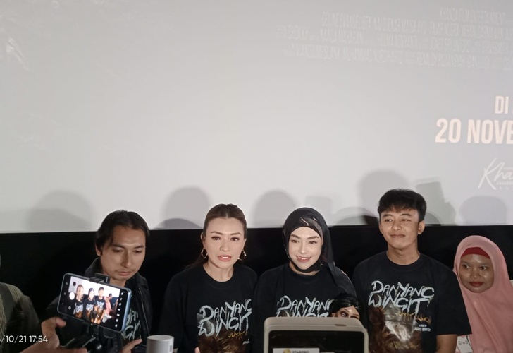 Danyang Wingit Jumat Kliwon