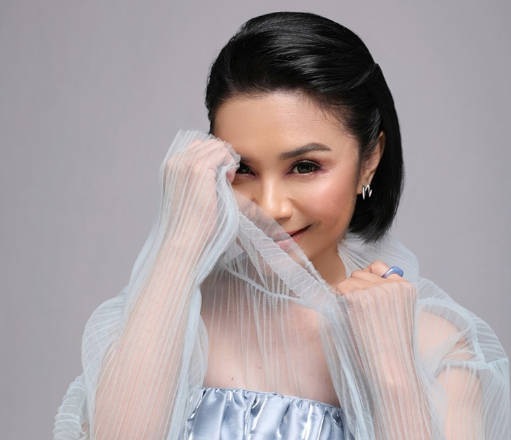 Ruth Sahanaya 