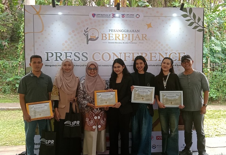 Mahasiswa LSPR